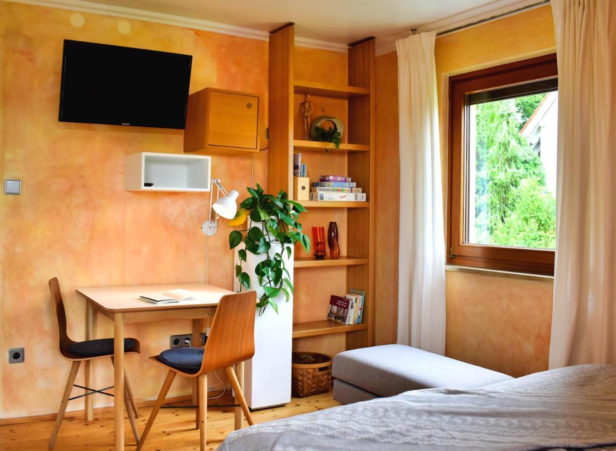 Mediterran-Skandinavisch - Outdoorwhirlpool Ganzjaehrig Burgthann Exterior foto